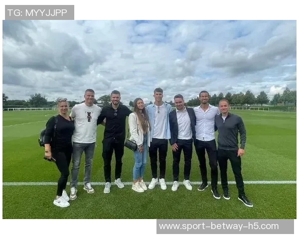 武什科维奇父亲透露儿子将在汉堡待至明年6月后再谈热刺未来 武什科维奇父亲透露儿子将在汉堡待至明年6月后再谈热刺未来