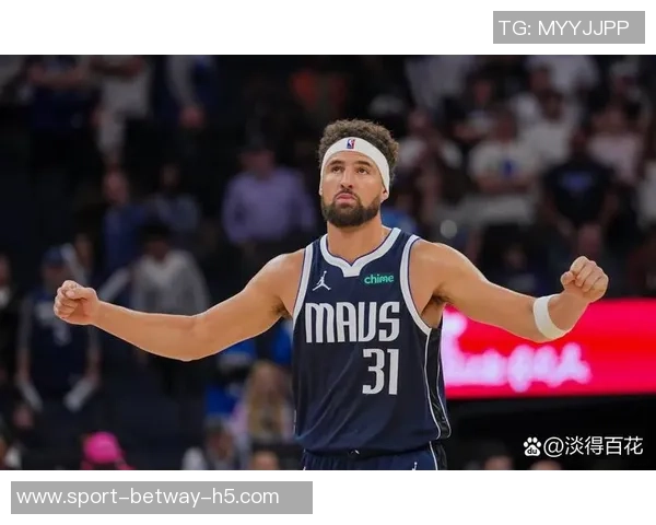 三年前的今天克莱汤普森三分雨倾洒勇士主场助力逆转胜利