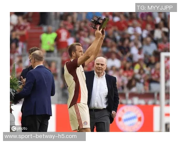 巴斯勒:德甲冠军争夺仍有悬念凯恩具备成为世界最佳的潜力 巴斯勒:德甲冠军争夺仍有悬念凯恩具备成为世界最佳的潜力